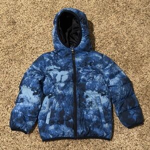 Under Armour Toddler Puffer Coat – Size 4T – Blue Tye-Dye Print